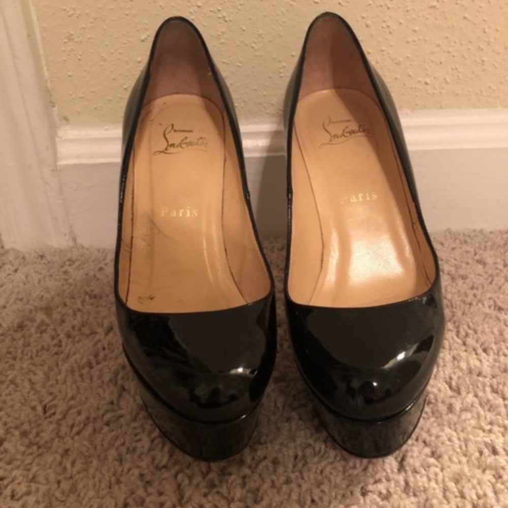 Christian louboutin shoes. Size 36.5